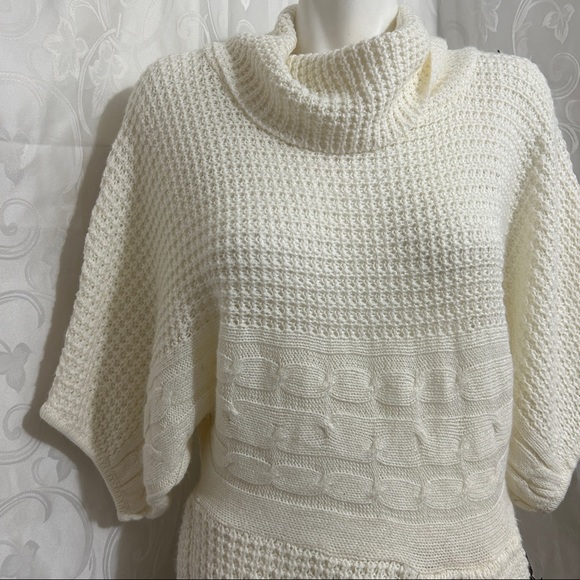 Majora Cream White Raglan Turtleneck Knit Sweater - Picture 4 of 11